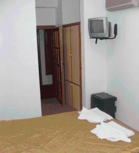 Suzanne Hotel *